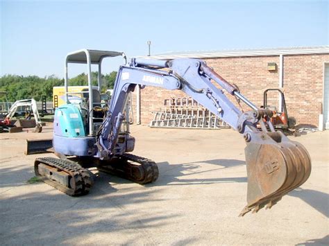 airman mini excavator hydraulic oil specifications|AIRMAN 北越工業株式会社.